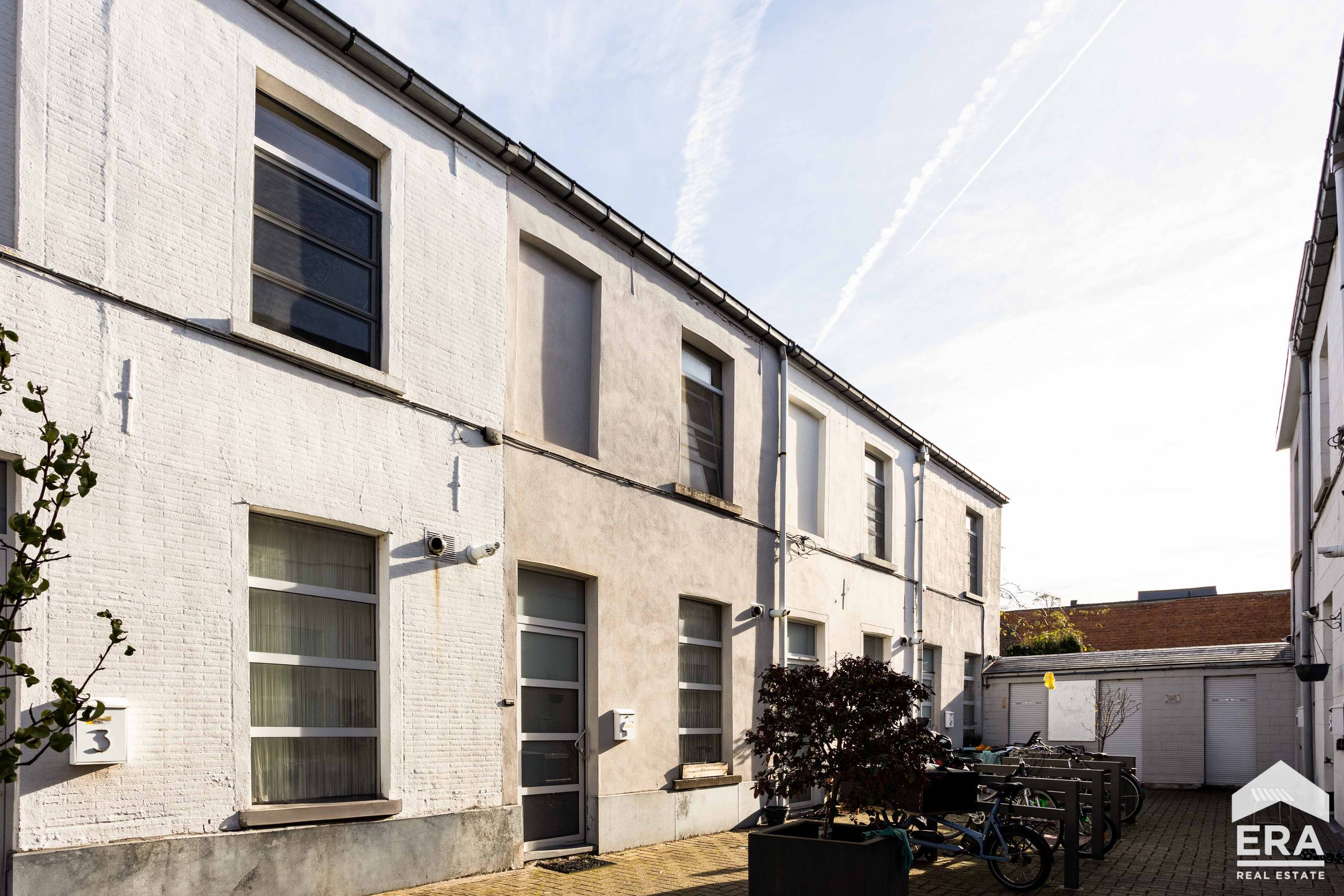 Instapklare woning in doodlopende straat te centrum Aalst - foto 1