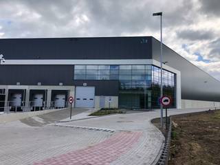 Commercial for rent in Boom