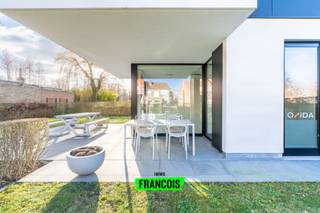 Dit jong appartement heeft heel wat troeven achter de hand. Ten eerste is er de gunstige ligging te centrum Jabbeke. Alle nodige faciliteiten heeft...