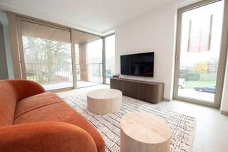 Dit prachtig nieuwbouwappartement kent een zeer centrale ligging, vlakbij allerhande invalswegen richting Tielt, Waregem en Kortrijk en met tal...