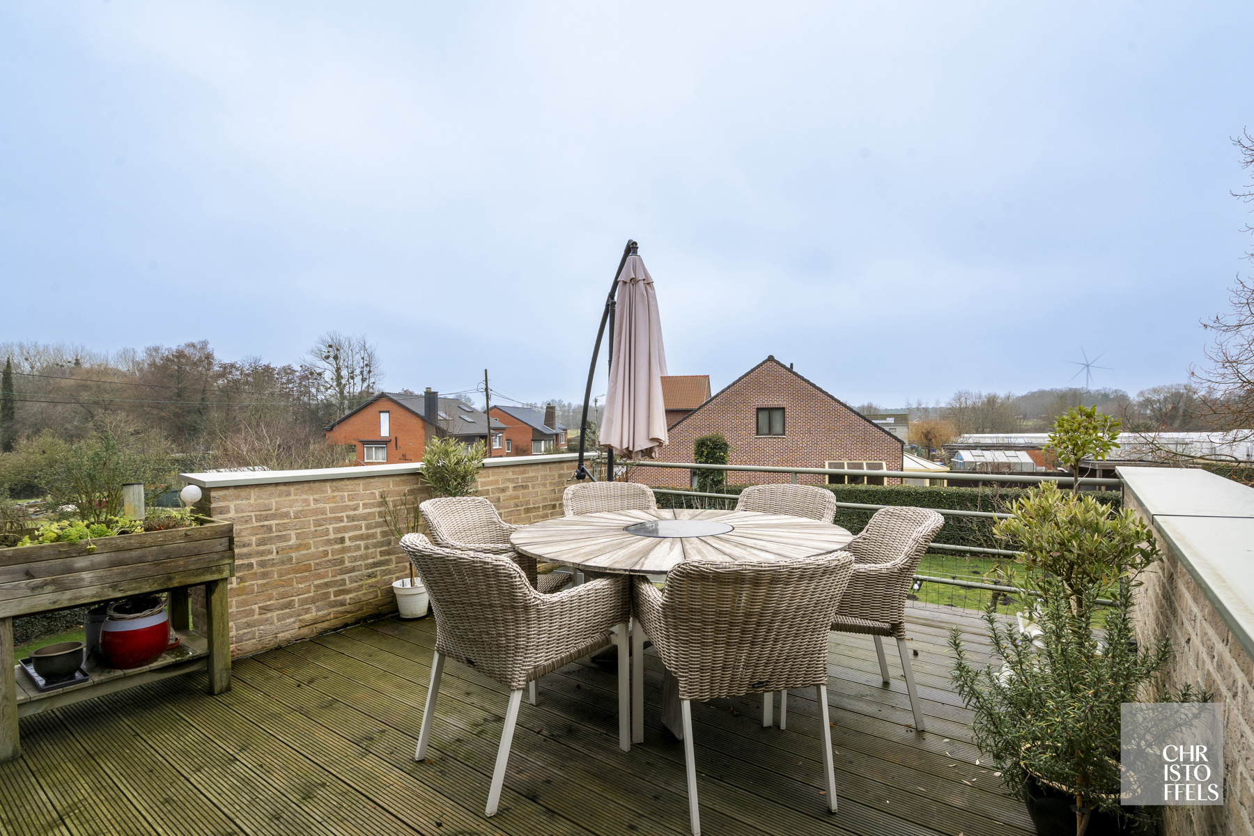 Ruime woning in Bilzen met veel woon- en werkmogelijkheden! - foto 5
