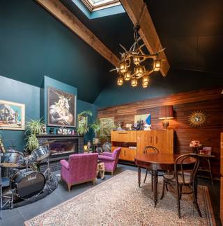 Hoogwaardig afgewerkte tiny house met 1 slaapkamer, bijbehorende tuin en parkeerplaats. De woning is gelegen te Roclenge, een pittoresk dorp in...