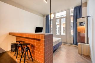Deze prachtige studio ligt op een droomlocatie in het historische stadscentrum van Leuven. De locatie op de tweede verdieping van een kleinschalig...