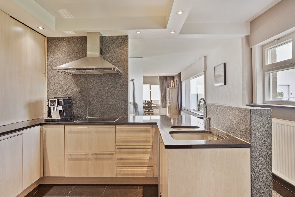 Woning met polyvalent bedrijfsgebouw in Avekapelle/Veurne - foto 4