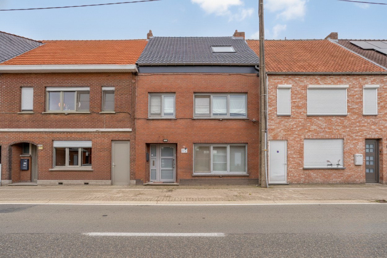 Zeer ruime en instapklare woning van 181 m², 4 slpk's en zeer leuke, zonnige tuin met prachtig uitzicht! - foto 1