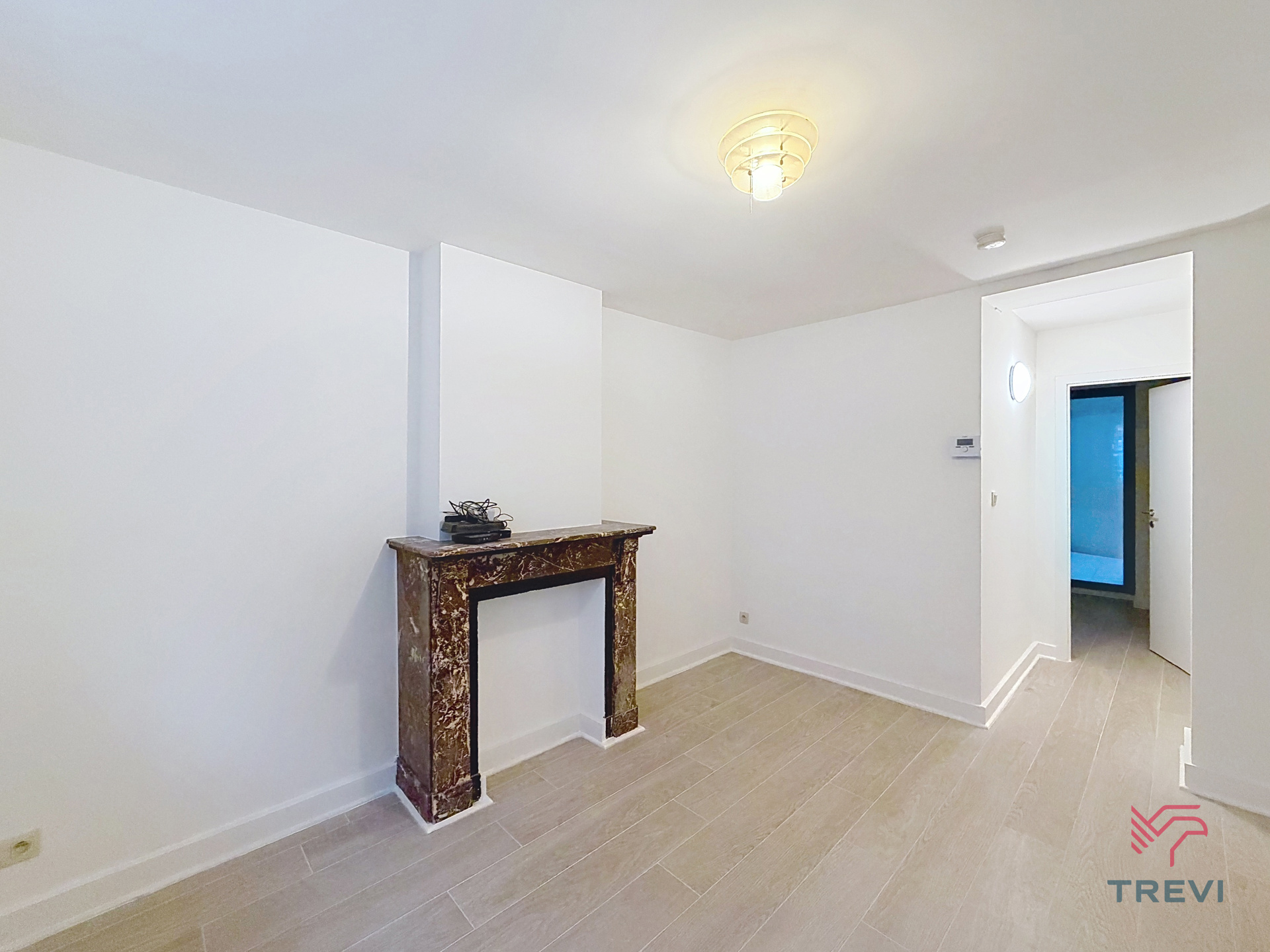 Gerenoveerd appartement met 1 slaapkamer - foto 2