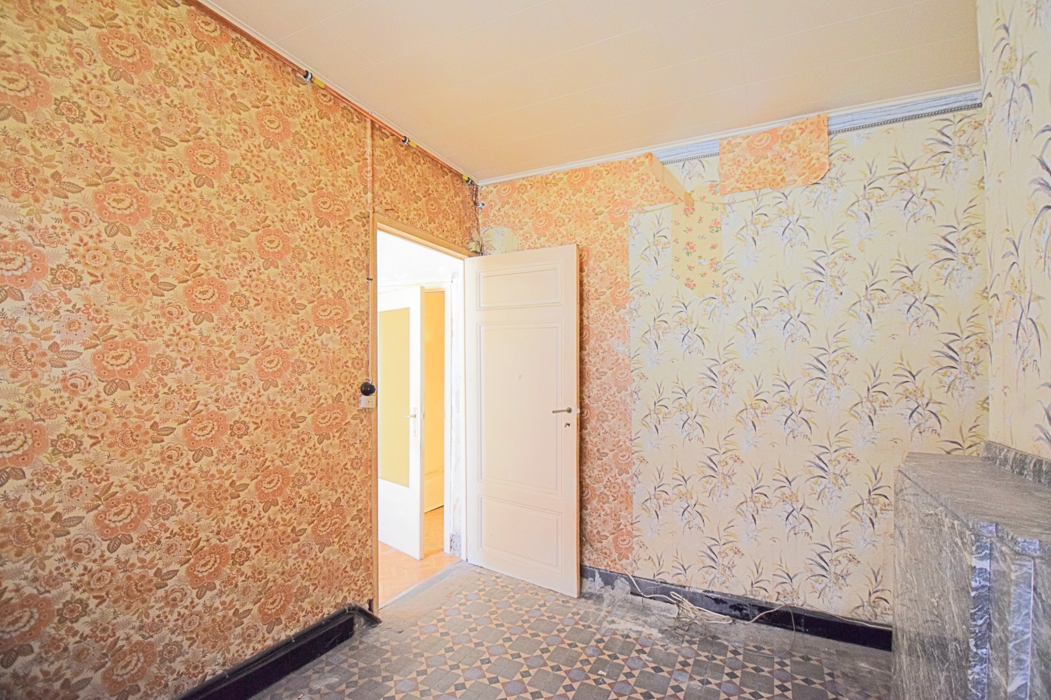 Te renoveren woning te koop in het hart van Gent – Tussen Muinkpark, Sint-Pietersplein en Artevelde hogeschool. - foto 4