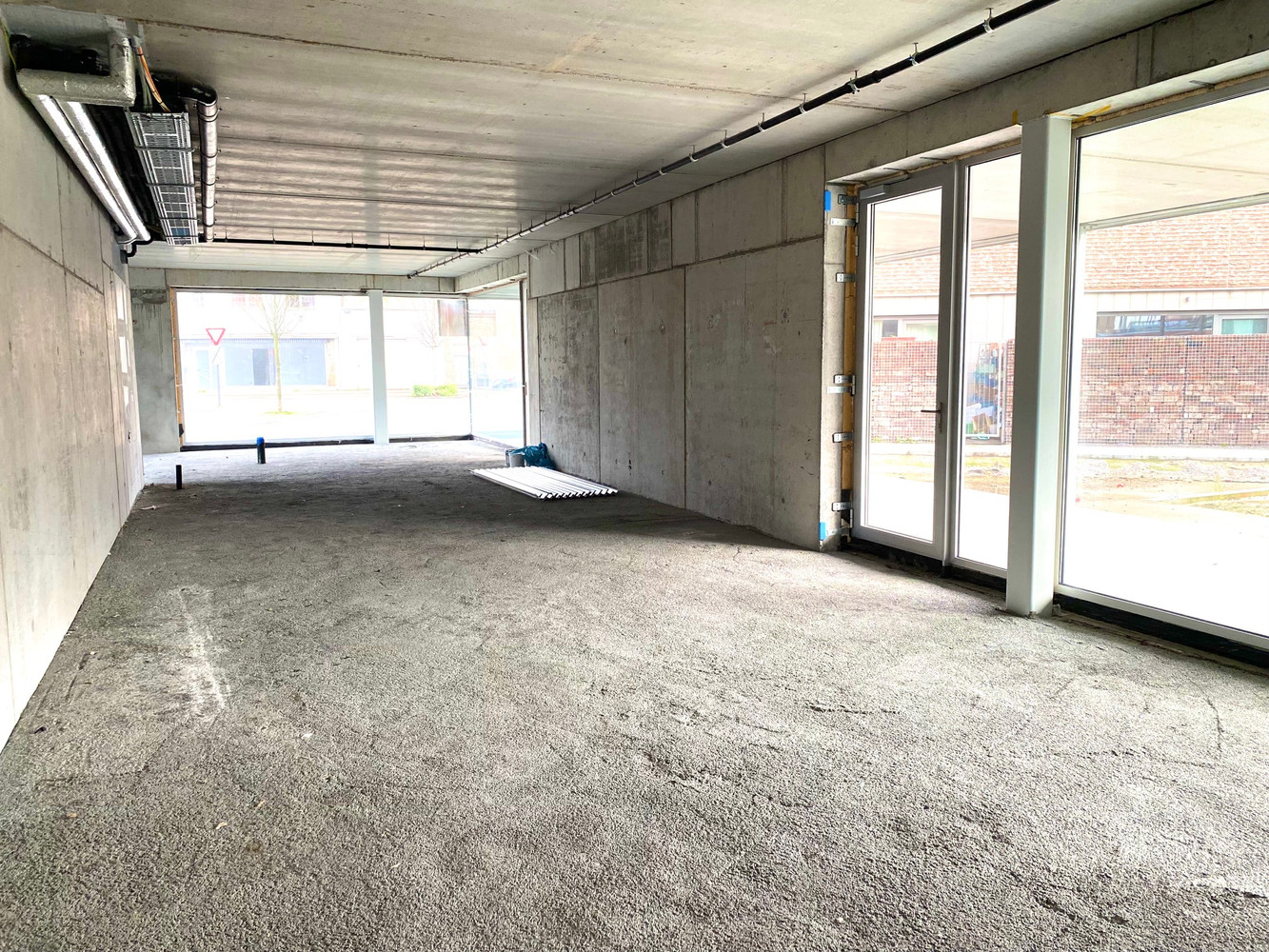 Nieuwbouw kantoor (ca. 130 m²) + 2 ondergrondse auto staanplaatsen inbegrepen - photo 5