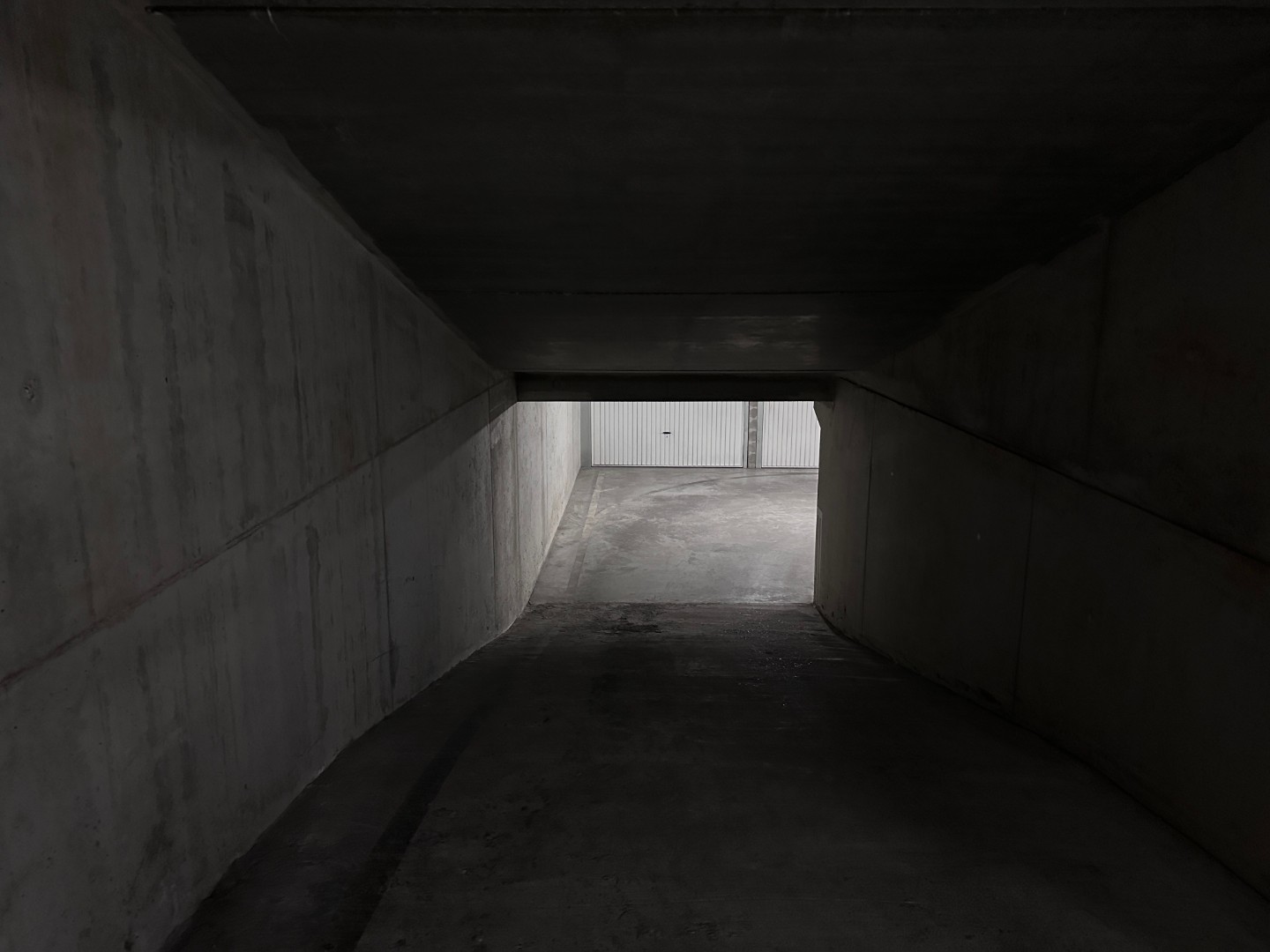 Makkelijk toegankelijke garagebox nabij Lippenslaan - foto 3