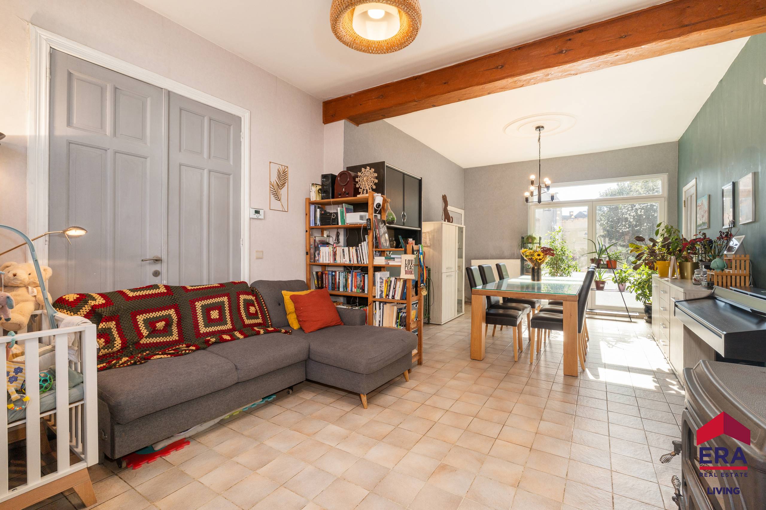 Halfopen bebouwing met 3 slaapkamers, garage en tuin - foto 3