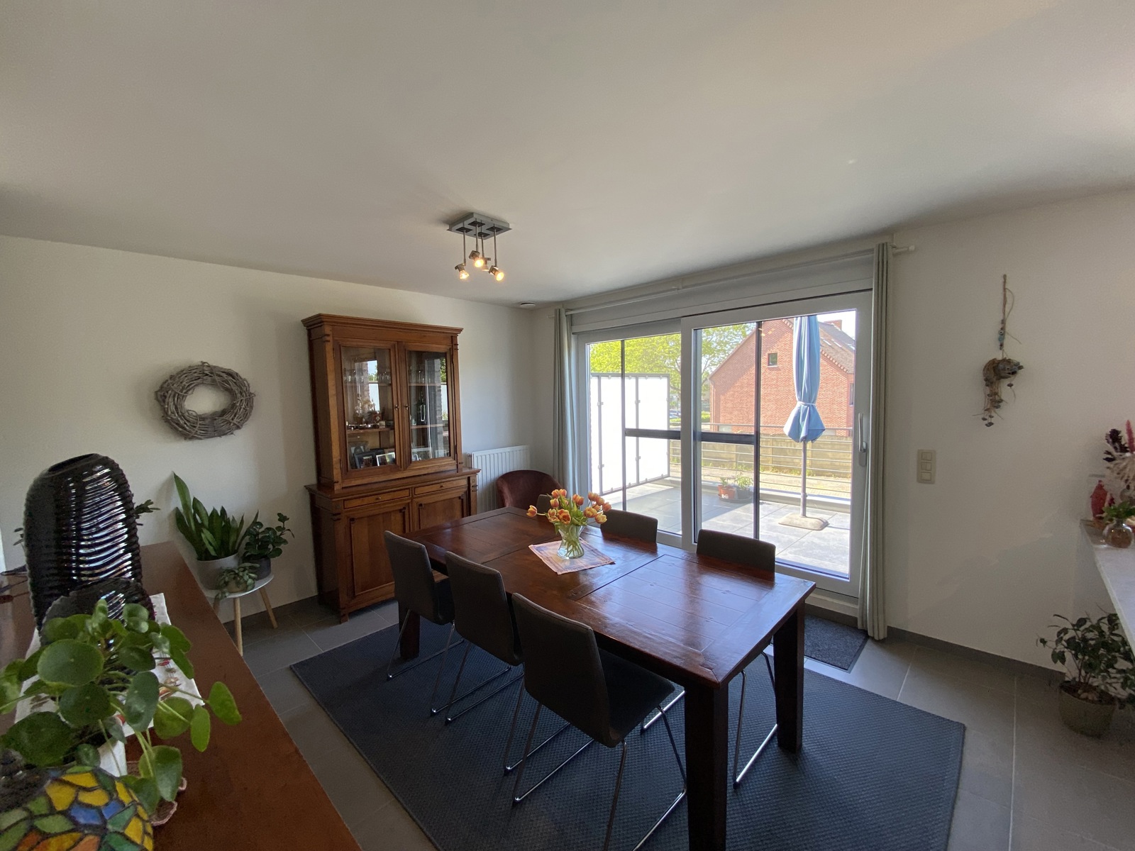 Duplex appartement met 3 slaapkamers, terras en parking - foto 4