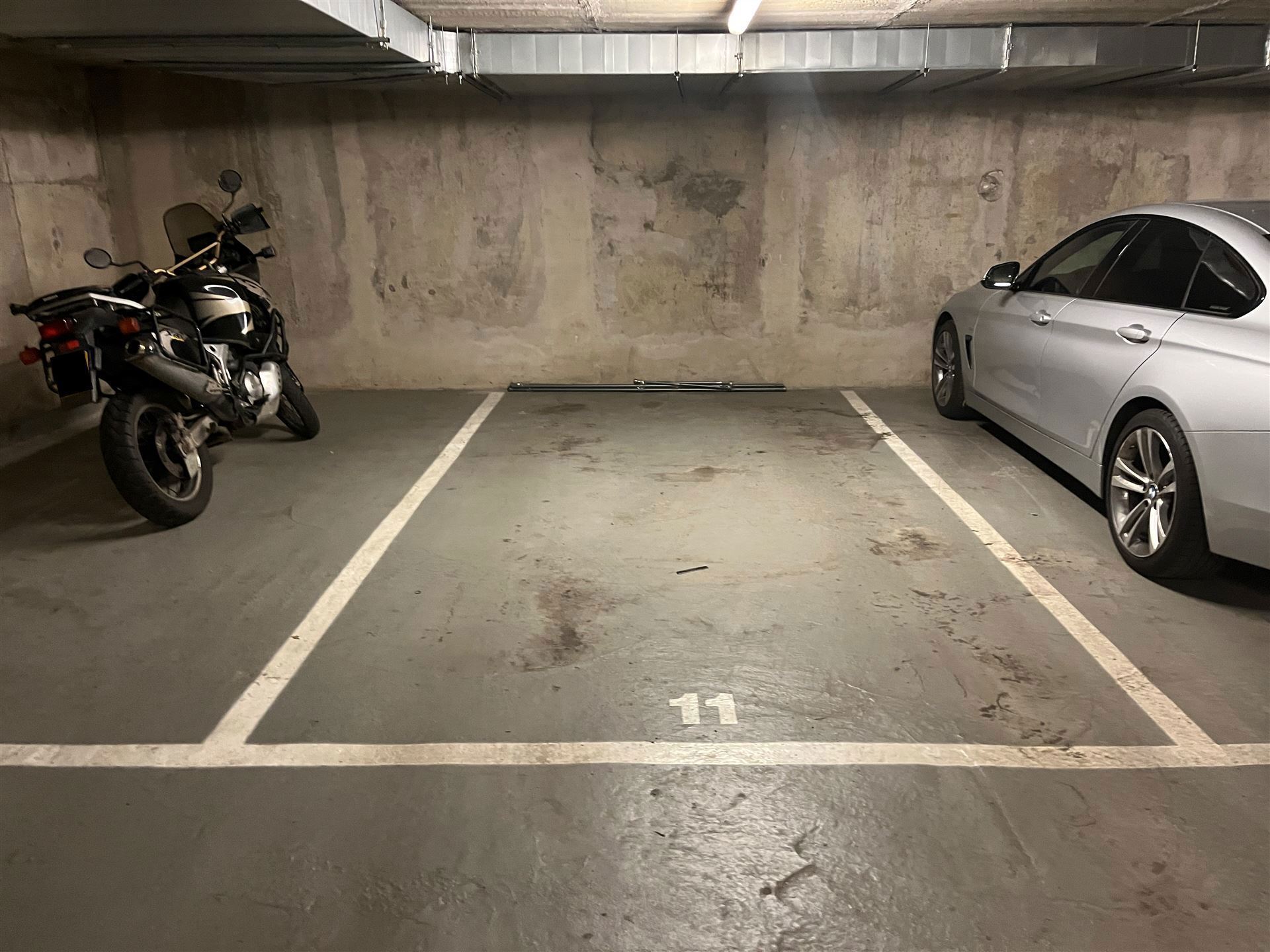 Garage for rent in Schaerbeek - photo 2