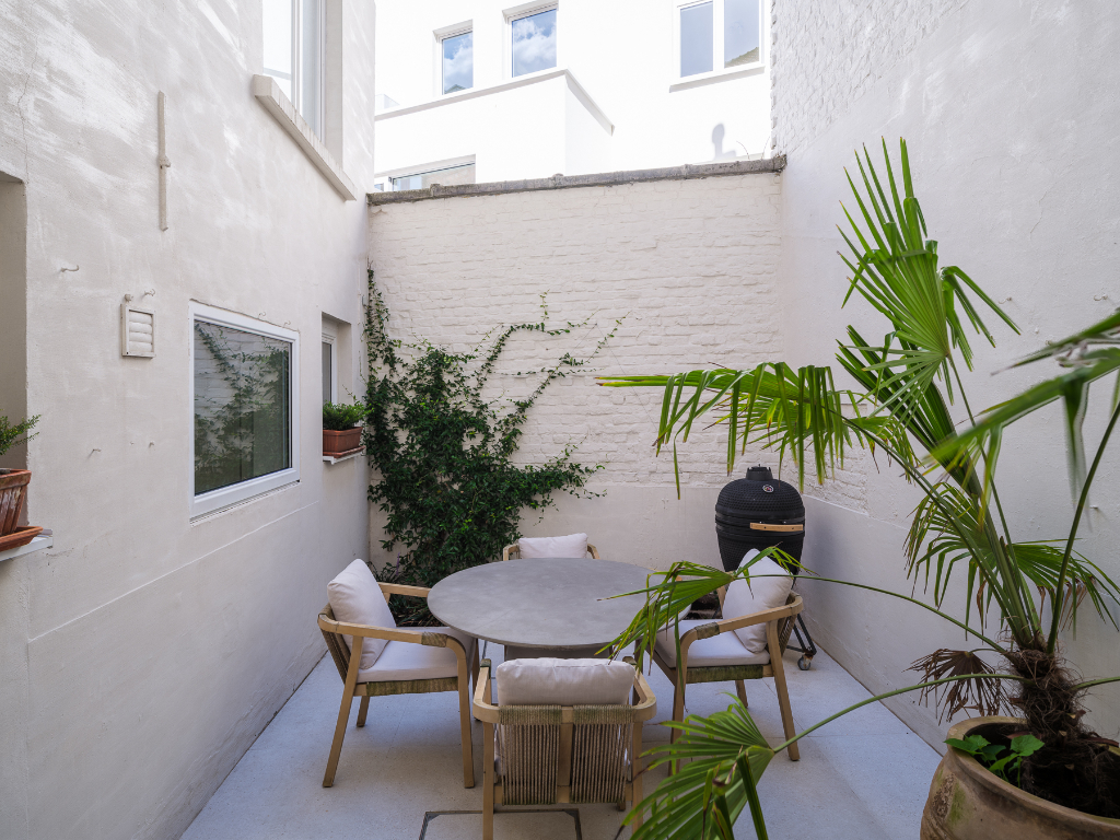 Stijlvolle townhouse met karaktervolle art-nouveaugevel op een gegeerde locatie nabij het Baudelohof. - foto 4