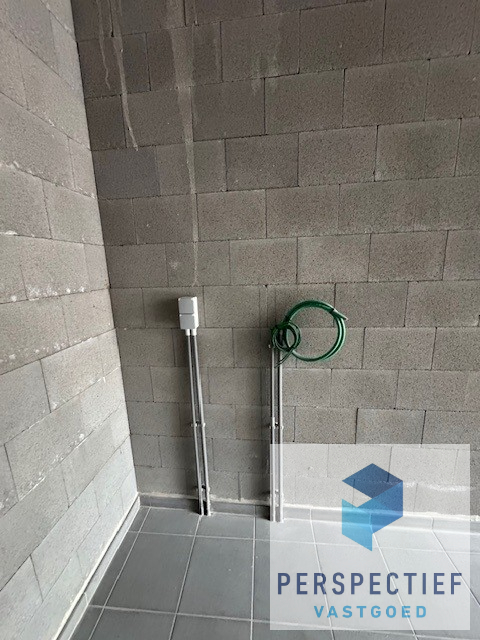 RUIME garagebox met automatische poort - foto 5