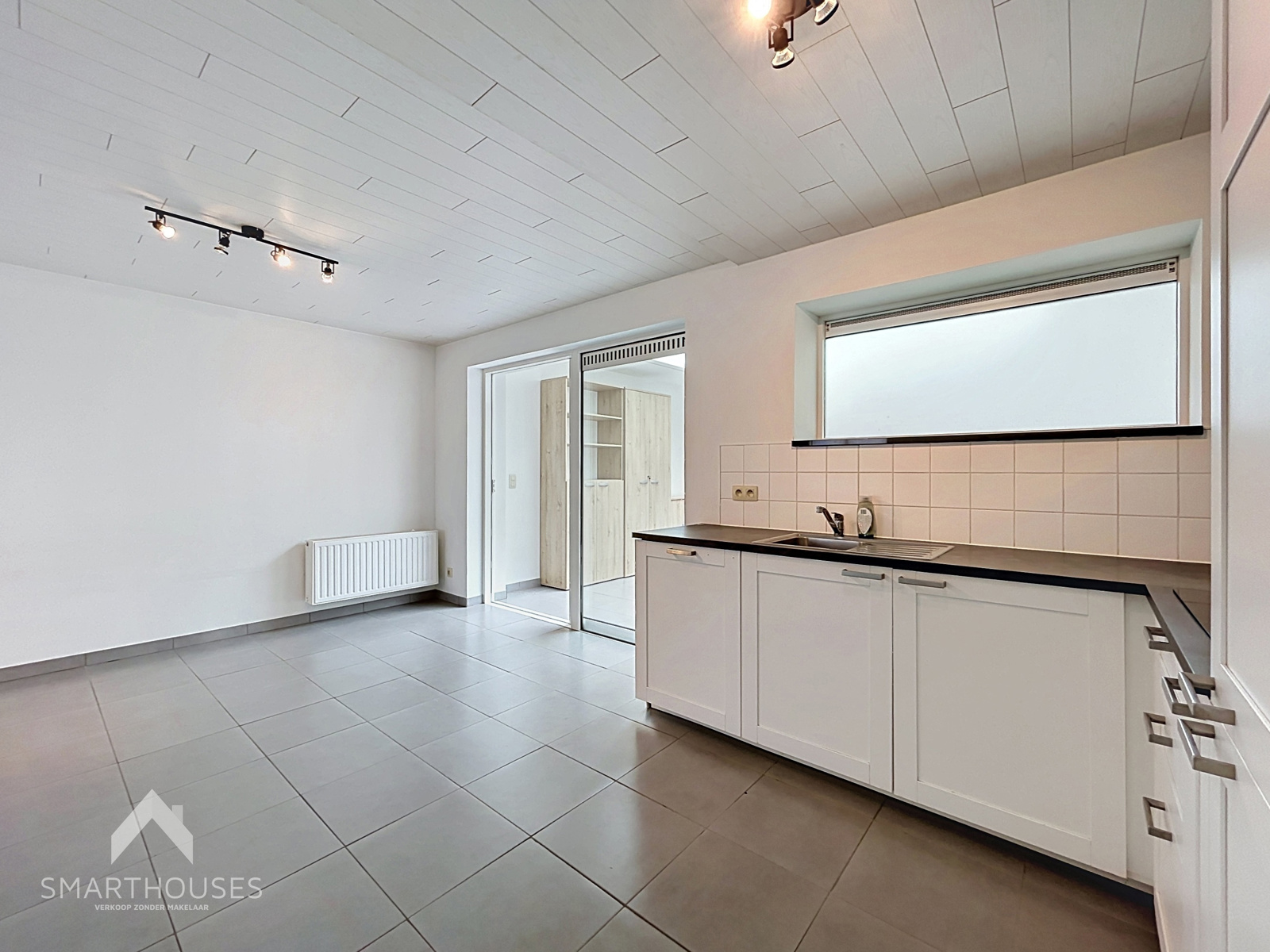 Woning met 4 slaapkamers en tuin met uitweg - foto 5