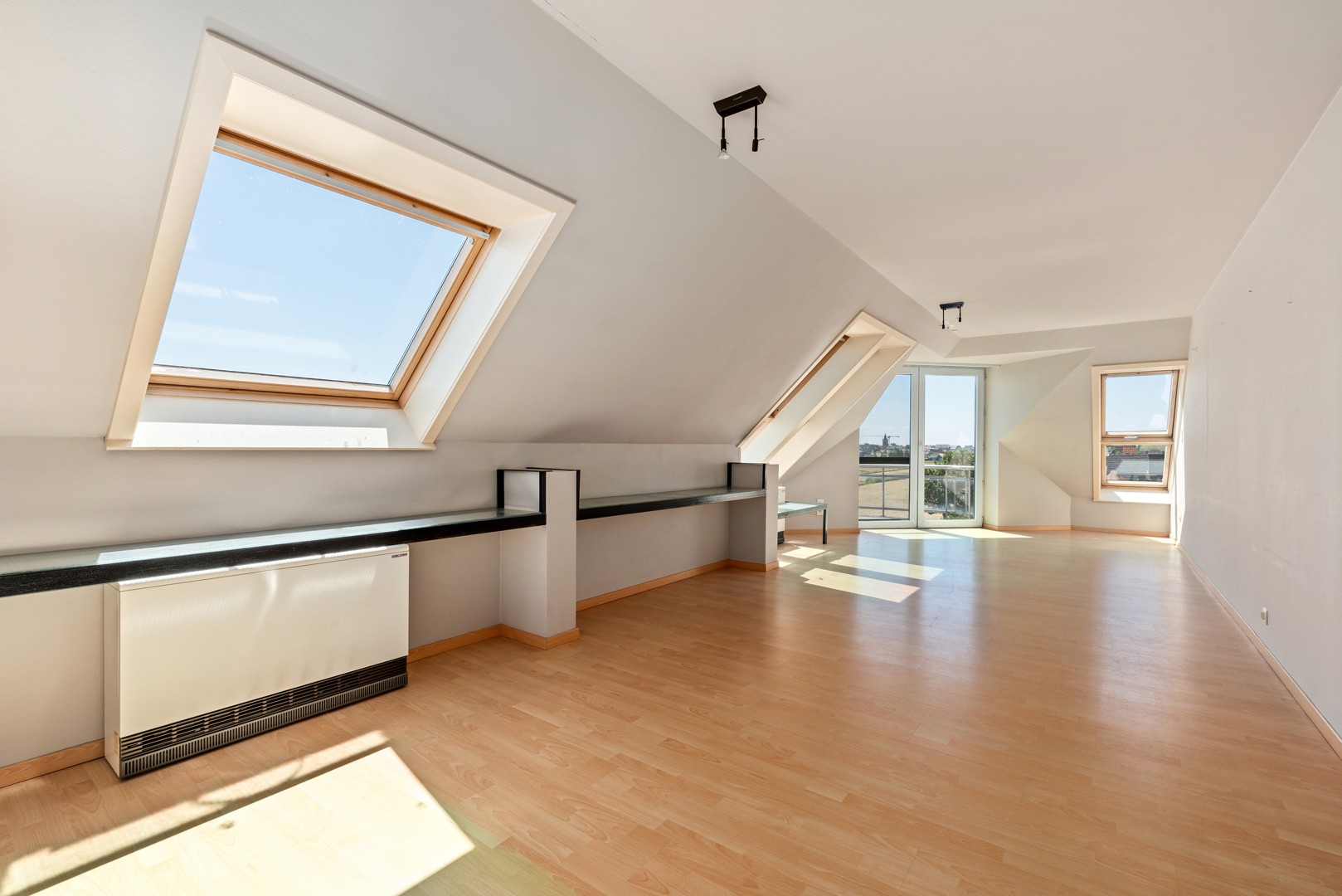 Ruim appartement met open zicht en terras - foto 5
