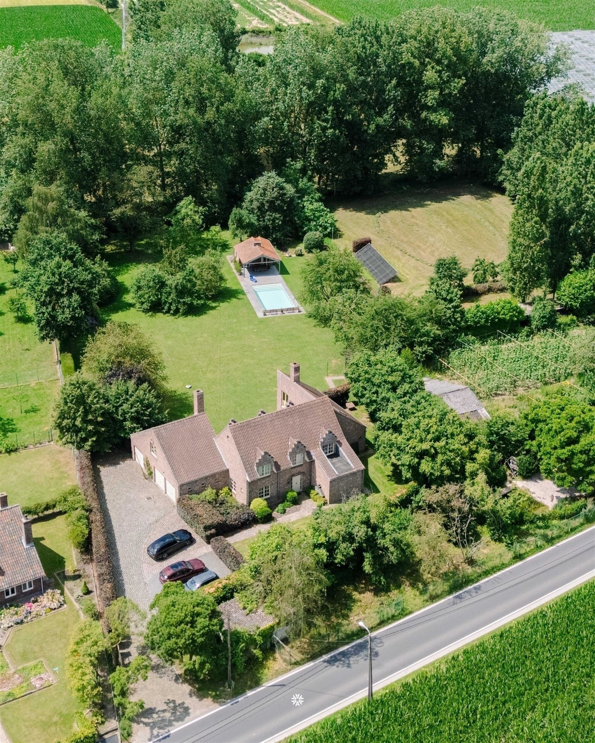 Exclusieve landelijke villa met zwembad op 4.027 m² - foto 4