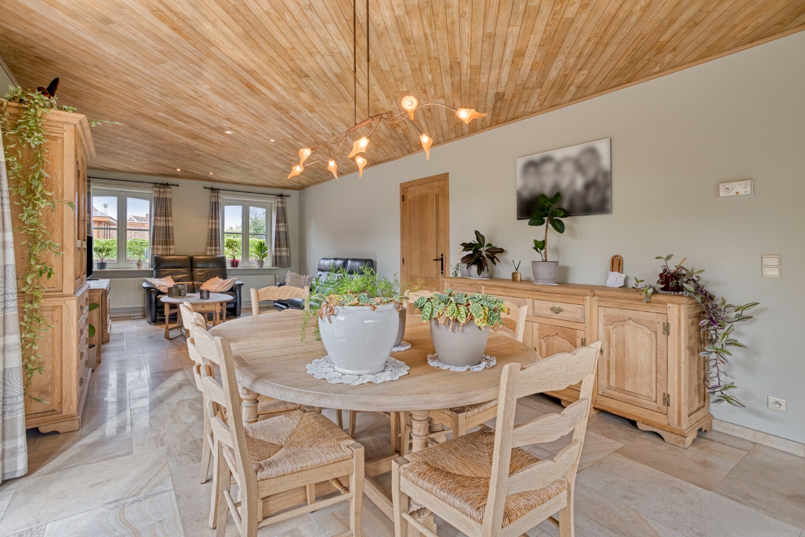 Prachtige, uiterst verzorgde villa met oogverblindende tuin op 903 m2! - foto 4