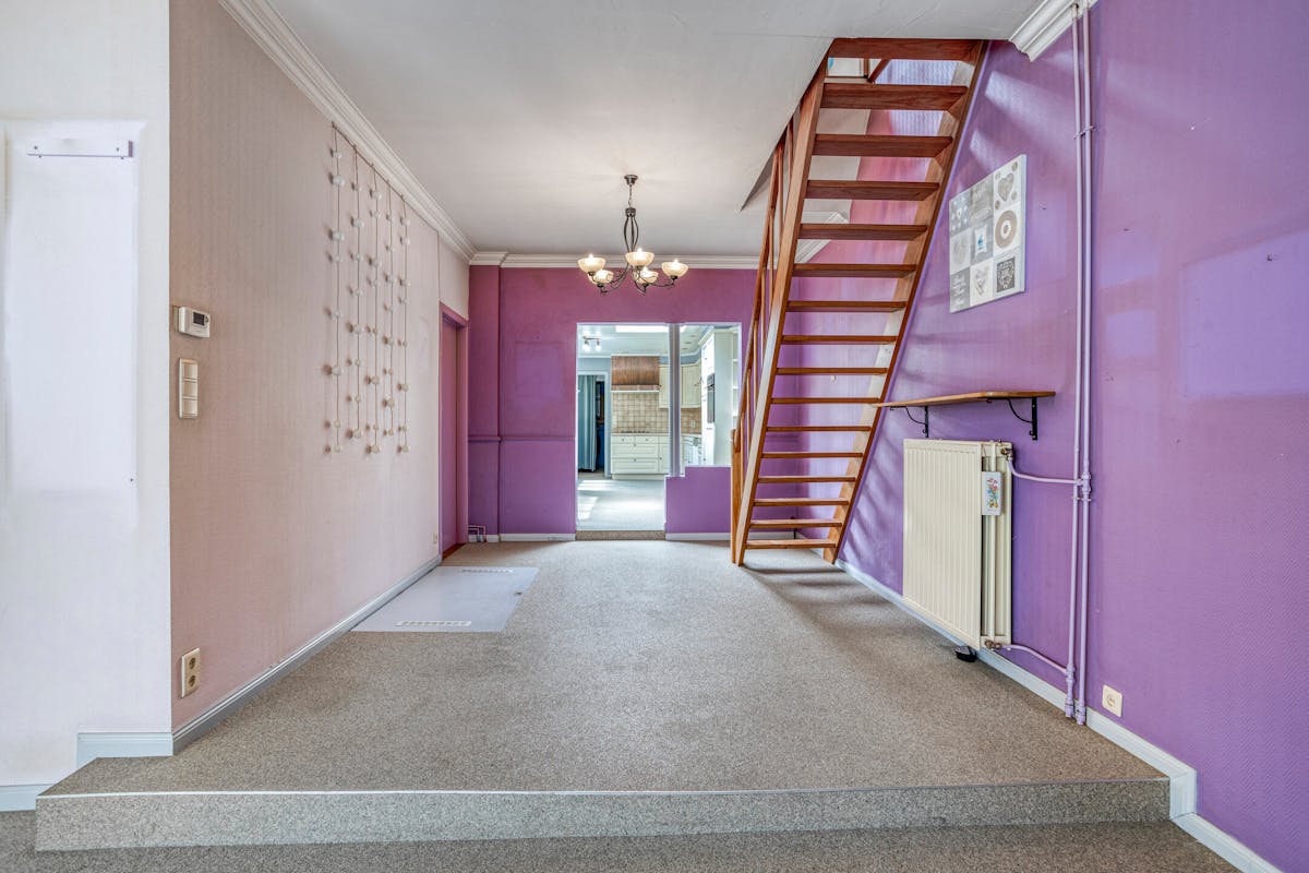 Four bedroom house to renovate with garden in the center - photo 5