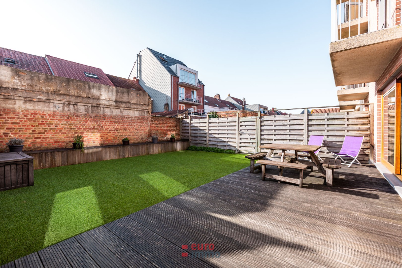 Appartement haut de gamme au rez-de-chaussée avec très grande terrasse et jardin ! - photo 2