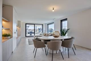 --- 21% BTW? DAT IS PASSÉ! KOOP NU AAN 6% BTW! ------ BESPAAR TIENDUIZENDEN EURO'S !!! ---Uniek en Luxueus wonen in het centrum van Staden tussen...