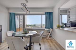 Dit schitterende appartement op de 8e verdieping is gelegen op een boogscheut van de site die geheel in ontwikkeling is! Van hieruit kan je...
