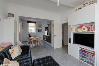 INSTAPKLARE WONING MET ZONNEPANELEN EN PRACHTIGE TUIN TE TONGEREN*** Bekijkt U deze woning via een aanverwante website? Surf dan naar...