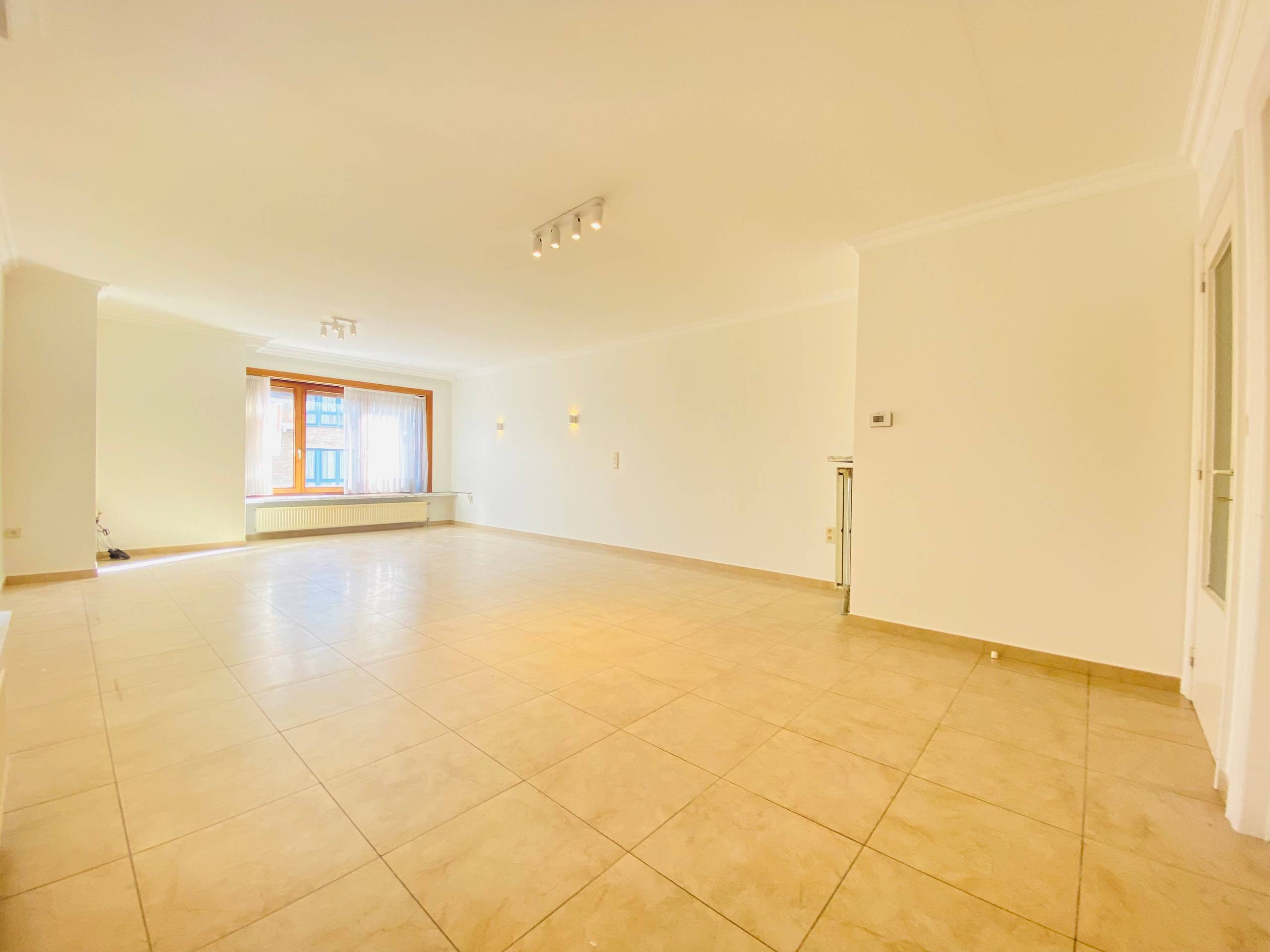 Ruime 3-slpk appartement met lift &amp; 2 garages optioneel - foto 3