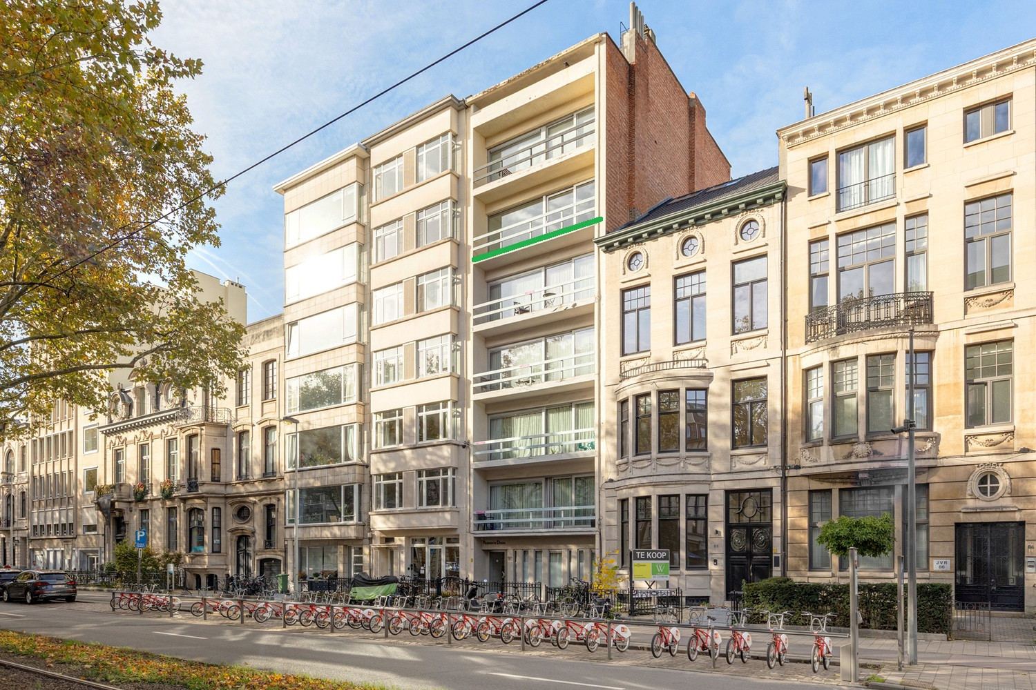 Instapklare studio met aangenaam terras (50m²) op toplocatie aan de Jan van Rijswijcklaan - foto 1