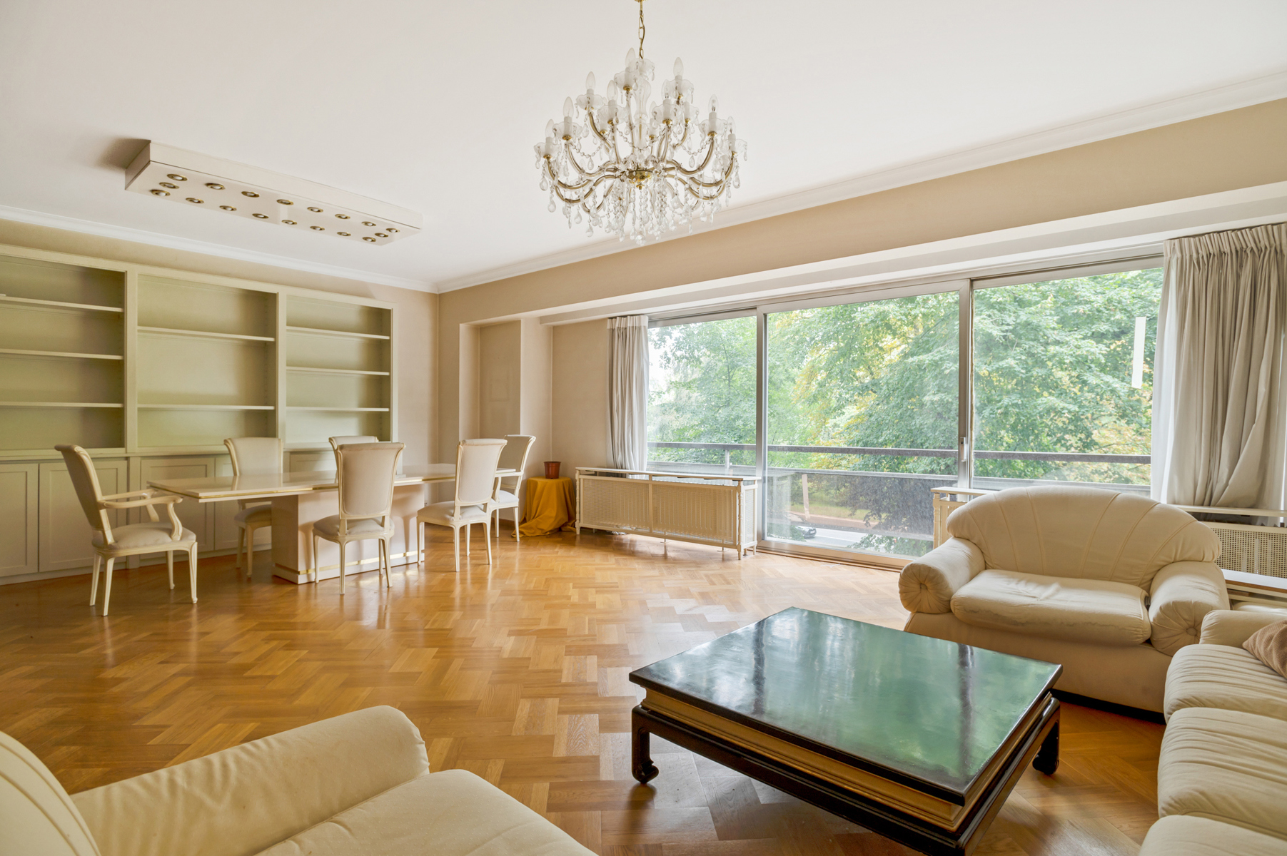 Apartment for sale in Berchem with 4 bedrooms - photo 3