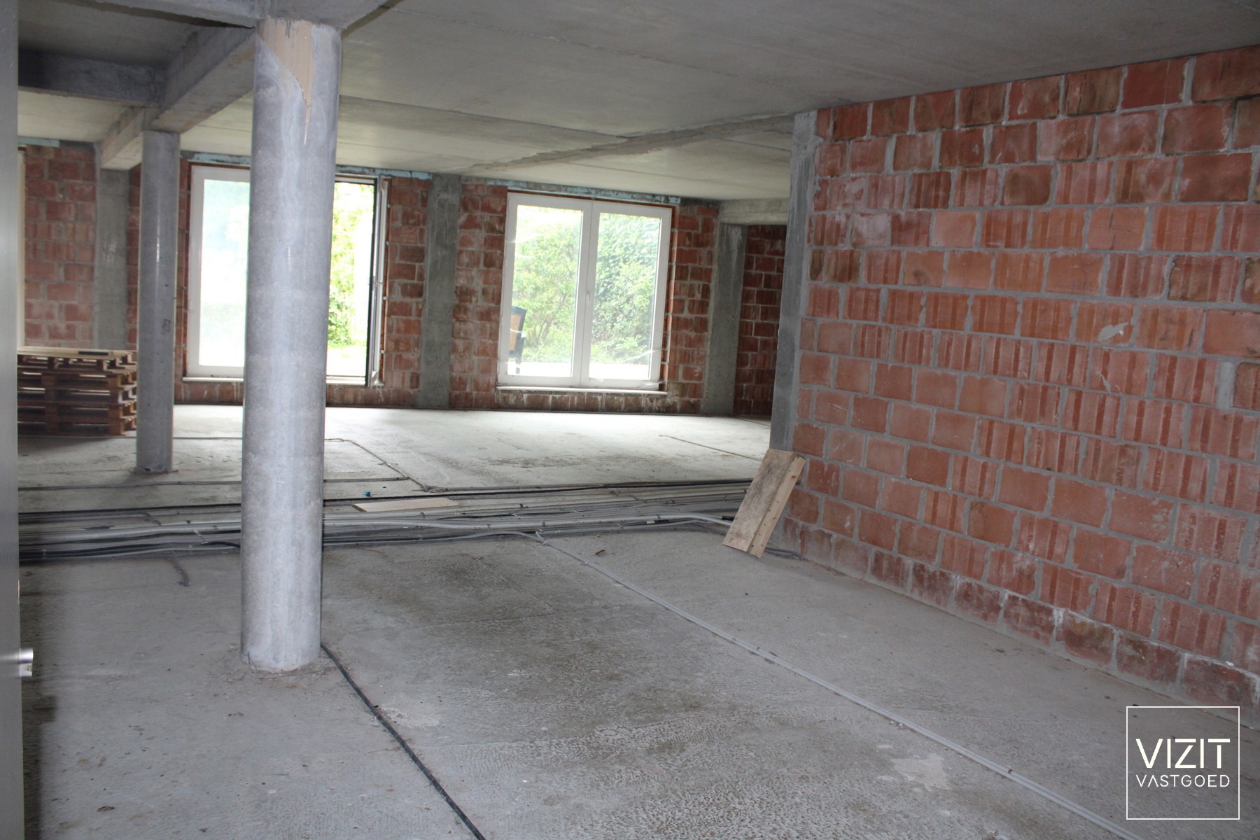 Handelspand (casco) met terras op het gelijkvoers  - foto 4