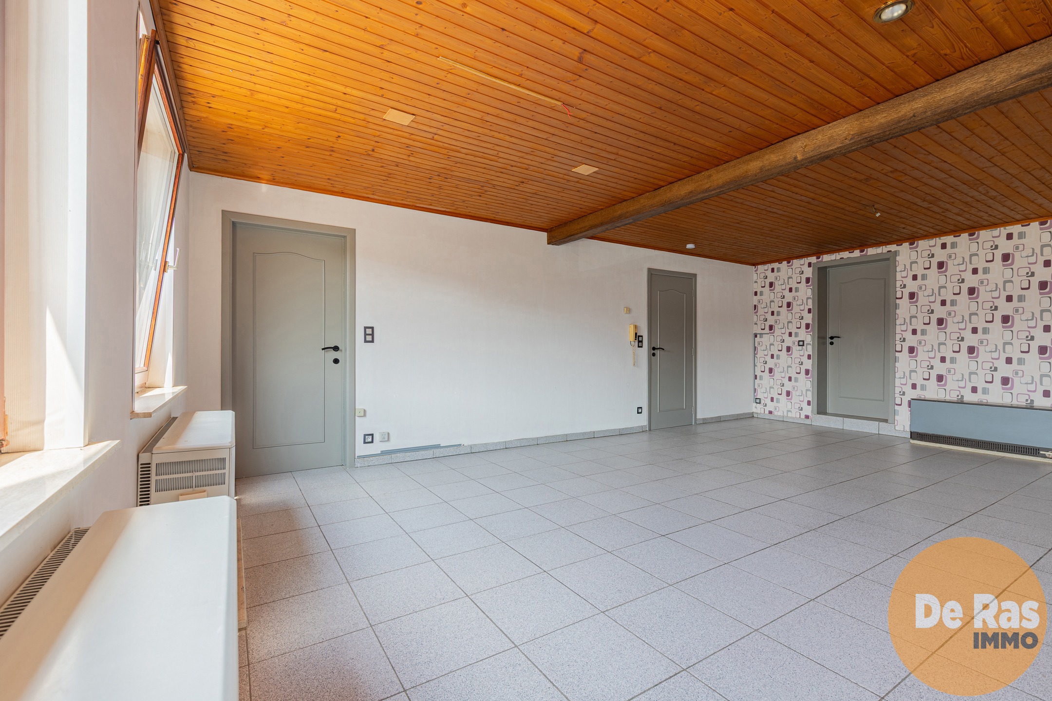 EREMBODEGEM - Woning met magazijn op centrumligging - foto 4