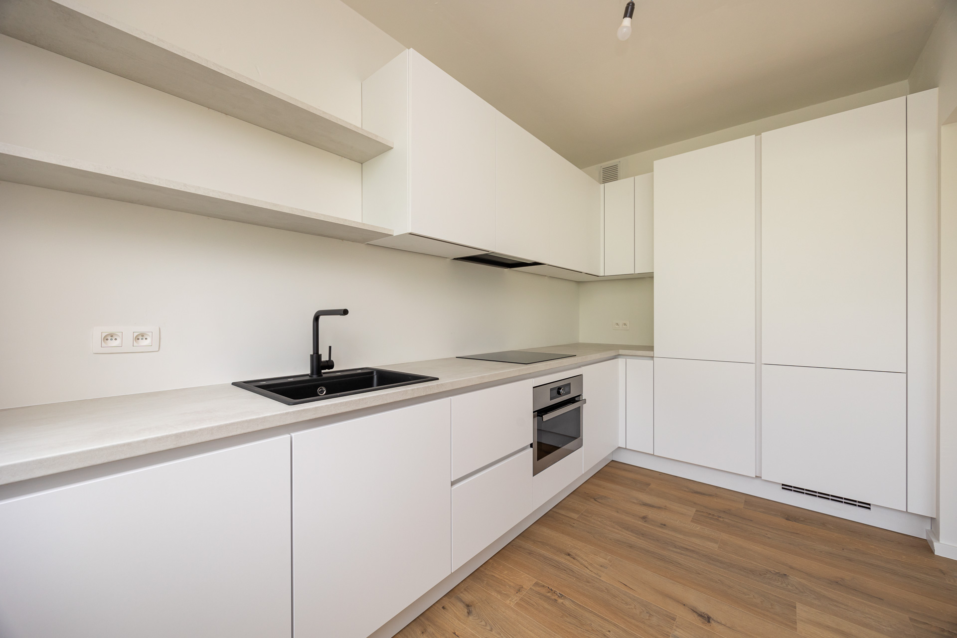 Lichtrijk gerenoveerd 3slpk-kamerappartement in Buizegemwijk - foto 5
