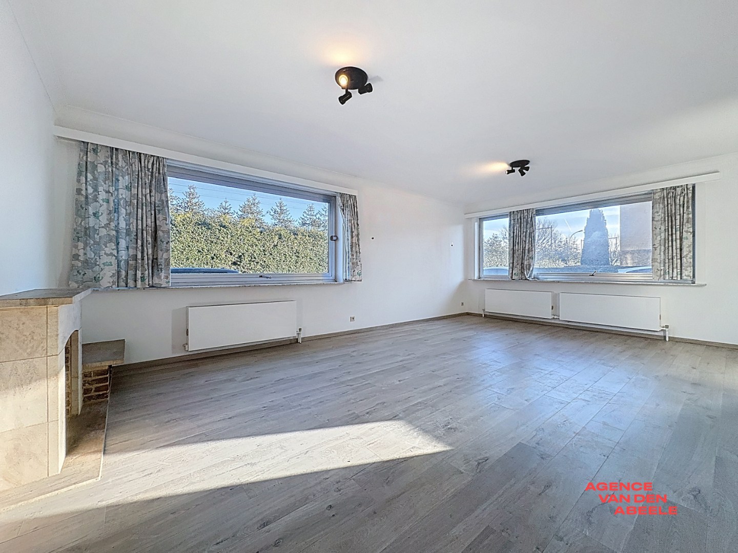 Vernieuwd gelijkvloersappartment - foto 2