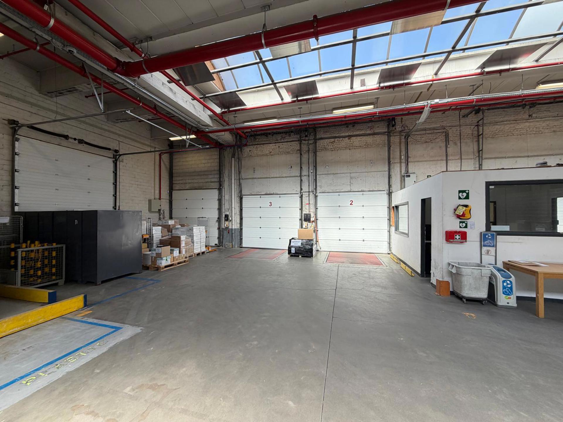 Industrieel pand 2.650 m² te huur – Machelen - foto 4