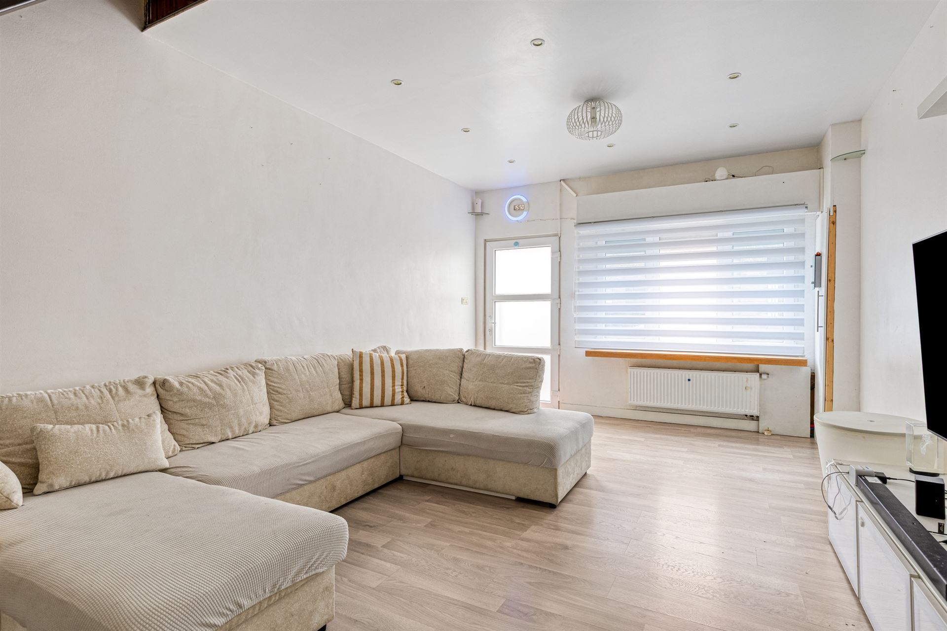 Woning met 2 (mogelijk 3) slaapkamers, tuin en garage. - foto 4