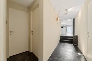 [[ DIT PAND NEEMT DEEL AAN DE ERA OPEN HUIZEN DAG OP 6/12 VAN 11:00 TOT 12:00 ]] Bent u op zoek naar een woning met enorm veel ruimte en...