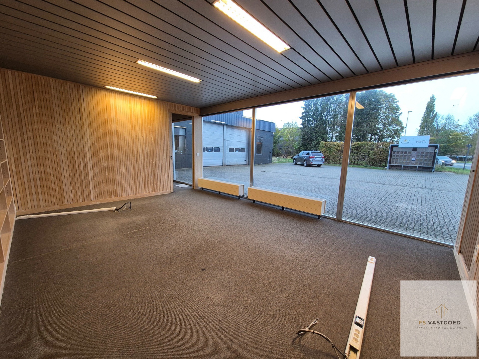 Handelsruimte met veel potentieel te Hansbeke - foto 4