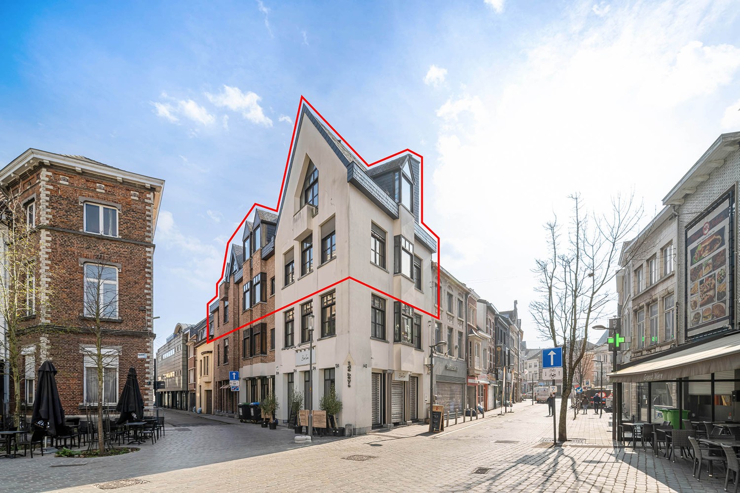 Uniek dakappartement met zicht op de Grote Markt – 299 m² wooncomfort in hartje Tienen - foto 1