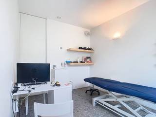 Praktijkhuis Haaltert verhuurt een goed gelegen praktijkruimte in het centrum van Haaltert .Mogelijkheid voor een (para)medisch beroep (arts,...