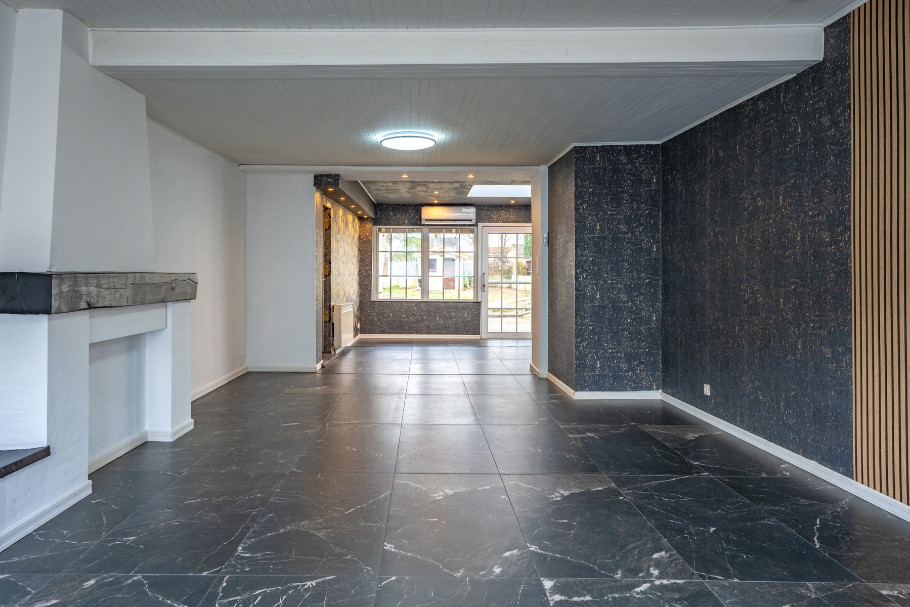 Centraal gelegen woning met 3 slaapkamers, garage en ZW-tuin - foto 2