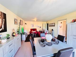 Toppertje in zijn segment !!!dit appartement heeft een terras van 25 m²bestaande uit inkom, woonkamer met keuken, 2 slaapkamers en badkamer, berging...