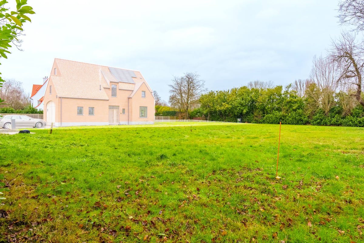 Terrain résidentiel unique de 1 045 m² à Ypres - photo 2