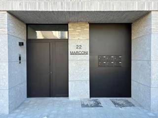 LAATSTE HANDELSPAND / KANTOORBent u op zoek naar een commerciële toplocatie voor uw zaak of investering?Ontdek deze casco handelsruimte/kantoor op...