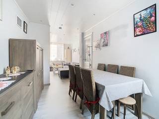 Charmante rijwoning met 3 slaapkamers én tuin, te Gijzegem!In het hart van Gijzegem vinden we deze karaktervolle en instapklare rijwoning terug, die...