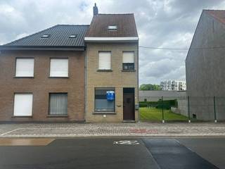 BEZOEKMOMENT op donderdag 21 mei van  16.00 uur tot 18.00 uur. INSCHRIJVEN VERPLICHT. Aanvraag indienen via www.immo-casa.beBESCHIKBAAR OP  15 JUNI...