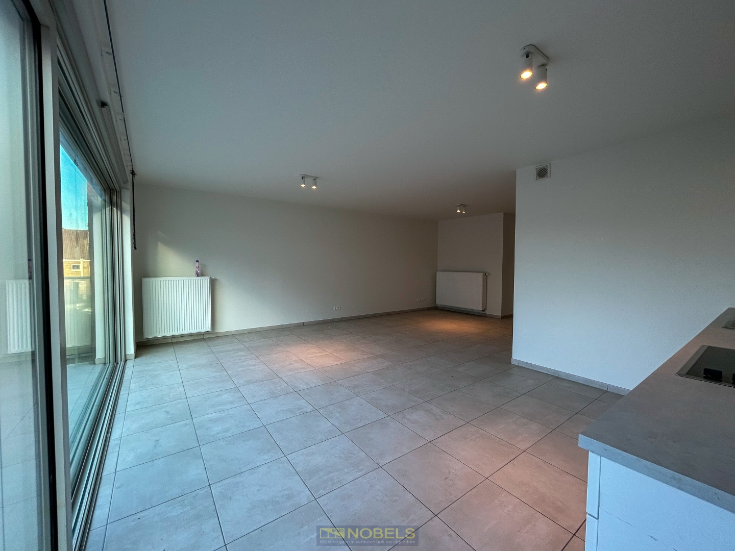 Te huur, energiezuinig 1 slaapkamer appartement met terras te Ronse - photo 4