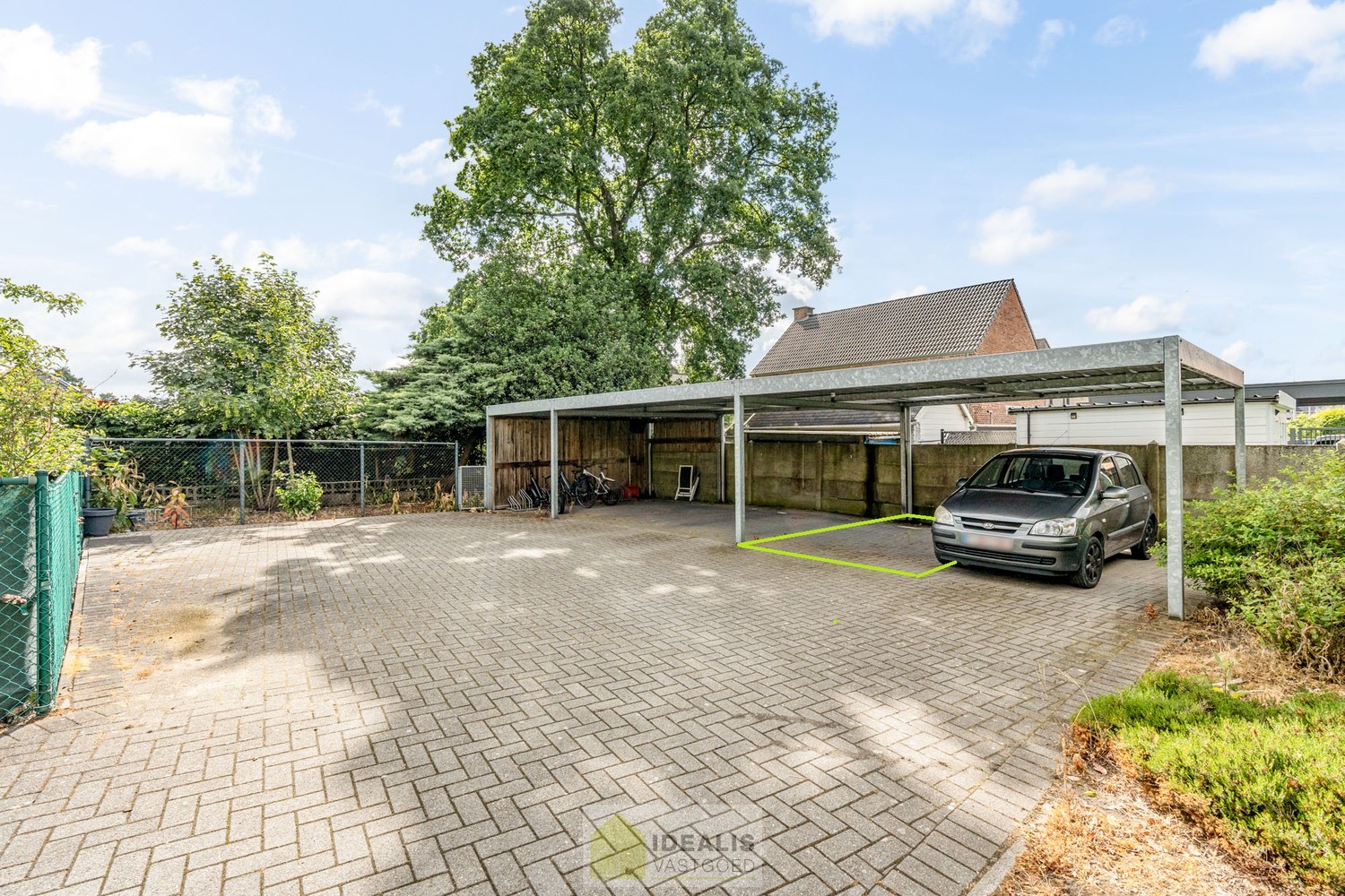 IDEALIS VASTGOED – GELIJKSVLOERS APPARTEMENT GELEGEN OP UITERST CENTRALE LOCATIE TE HECHTEL-EKSEL - foto 4