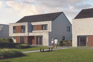 Ruime en energiezuinige halfopen nieuwbouwwoning op een zuidelijk georiënteerd perceel van 232m2. Op het gelijkvloers is een inkom met gastentoilet, een wasplaats/berging, en een open leefruimte. Op de eerste verdieping bevinden zich 3 slaapkamers, een dressing en een badkamer met bad + inloopdouche + toilet. De zolder is toegankelijk met een vaste trap waardoor hier ook nog een vierde slaapkamer kan gemaakt worden. De vermelde prijs is inclusief ALL-IN afwerking. De interieurafwerking is 100% op maat! De keuken, vloeren, badkamer,.... het kan allemaal vrij gekozen worden. Standaard is de woning sowieso voorzien van alle moderne technieken zoals een warmtepomp en vloerverwarming op het gelijkvloers +1e verdieping. De woning wordt gebouwd in een nieuwe residentiële verkaveling met 11 woningen en 2 meergezinswoningen. Het residentiële project vormt een architecturaal geheel met optimaal ingedeelde wooneenheden en verschillende groen- en speelzones. Kom jij hier binnenkort thuis? Contacteer onze bouwadviseur Ewout voor meer informatie: 0497 588 888 - contact@huysmanbouw.be