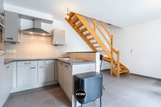 Duplex appartement met 3 slpks in centrum Kampenhout!Troeven- In centrum Kampenhout nabij handelaars- Autostaanplaats + kelderruimte (verplicht bij...
